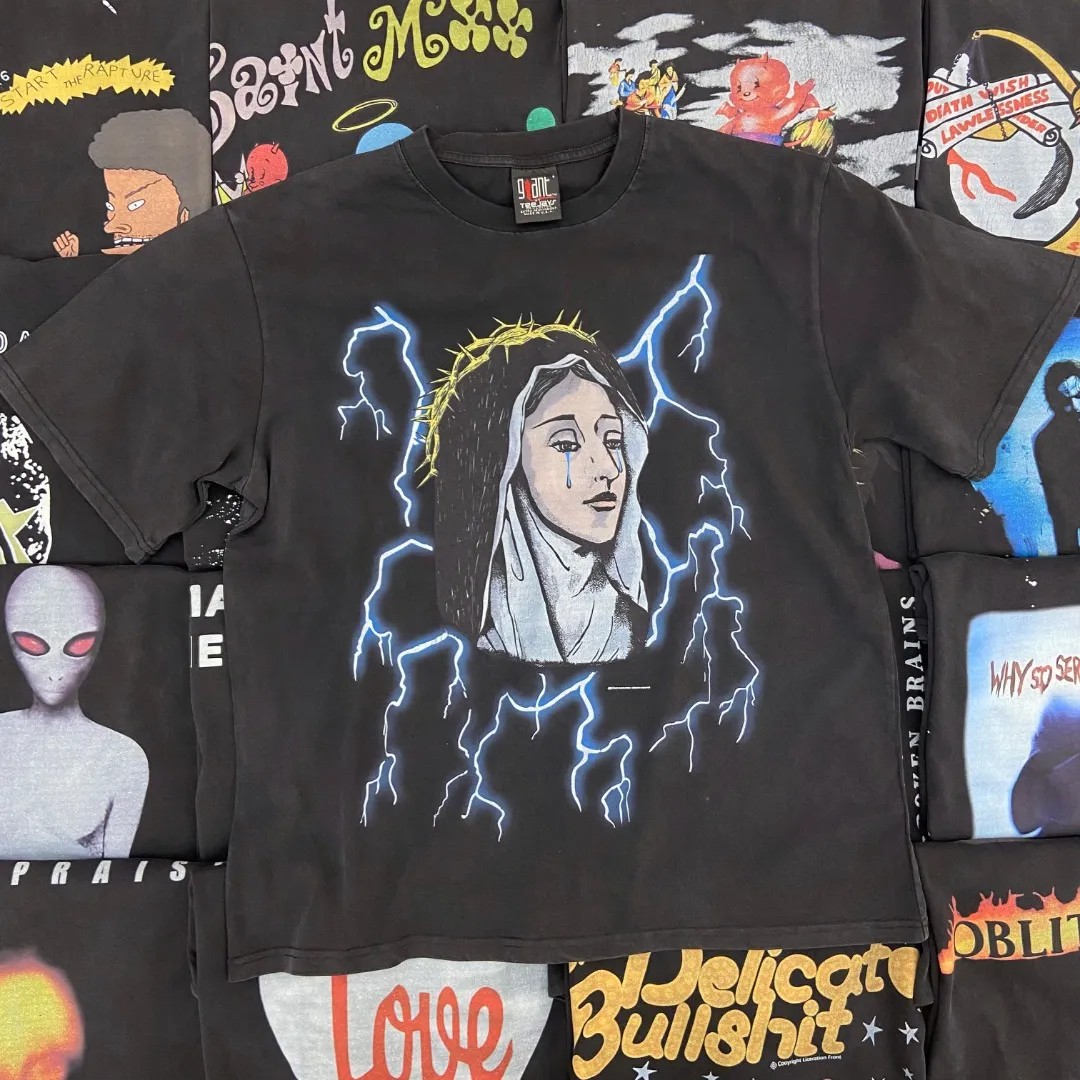 Saint Michael series of new American retro washed and distressed niche printed pure cotton loose short-sleeved T-shirts with digital white ink direct injection, breathable fabrics and three-dimensional and clear patterns. Fabric: Double yarn 240g Size: S-M-L-XL